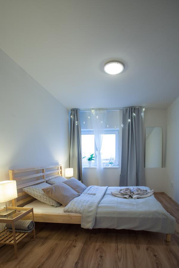 Haas Stojanova With Parking Apartment